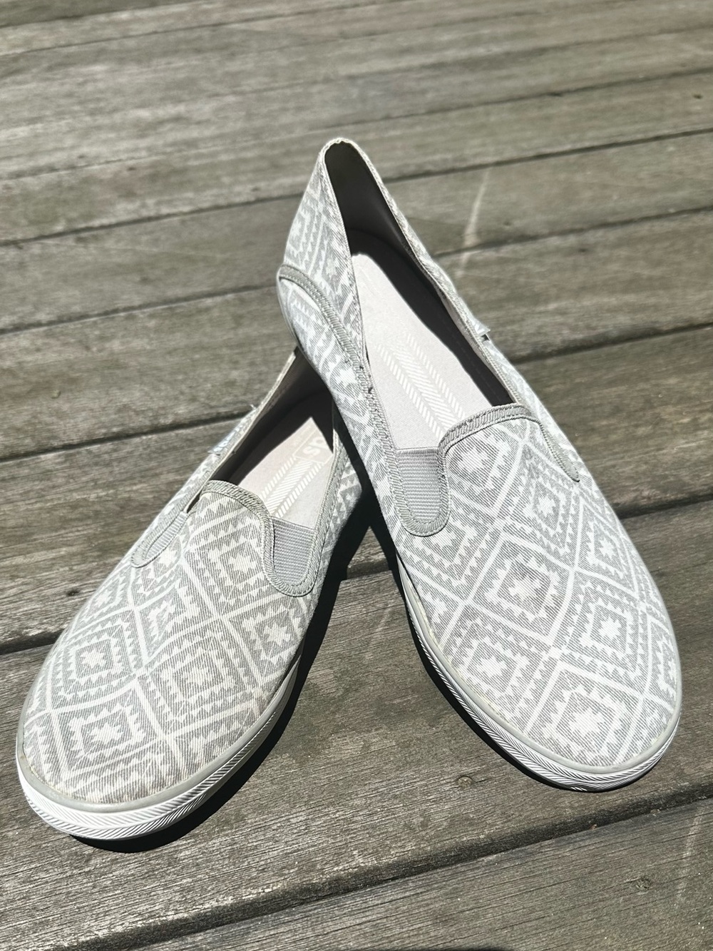 Keds Women's Slip-On Canvas Shoe in White and Grey Geometric Pattern
